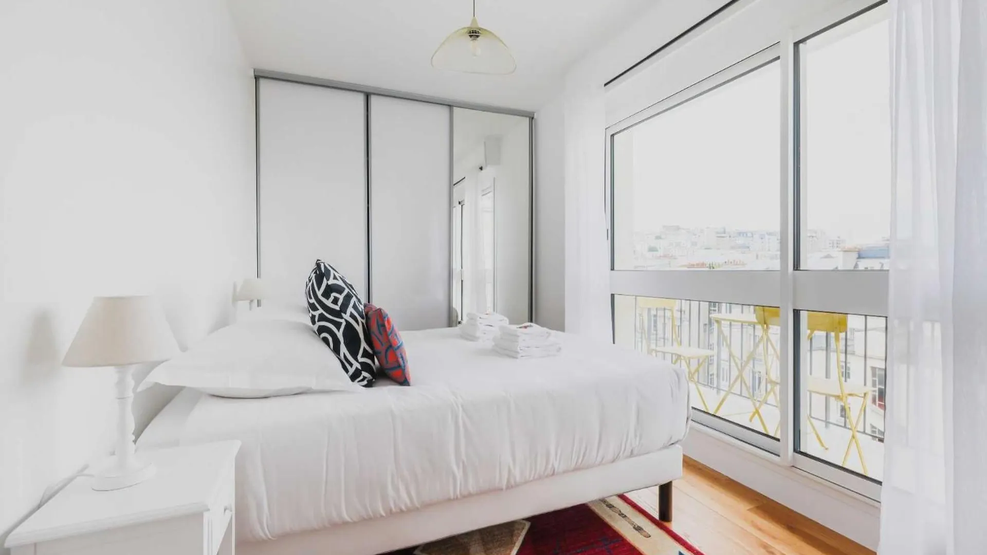 Apartment Exceptional Apt 2 Balconies - 2Bd 4P - Montmartre Paris