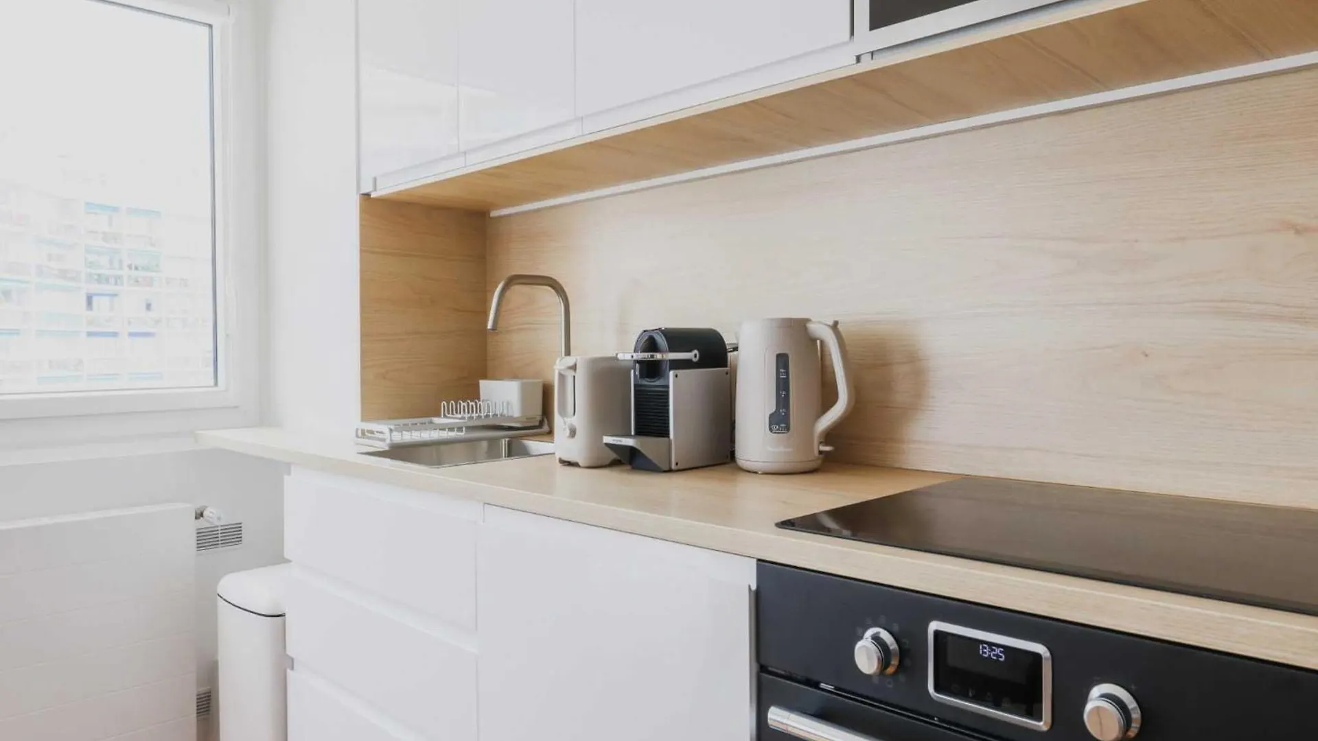 Exceptional Apt 2 Balconies - 2Bd 4P - Montmartre Paris Apartment