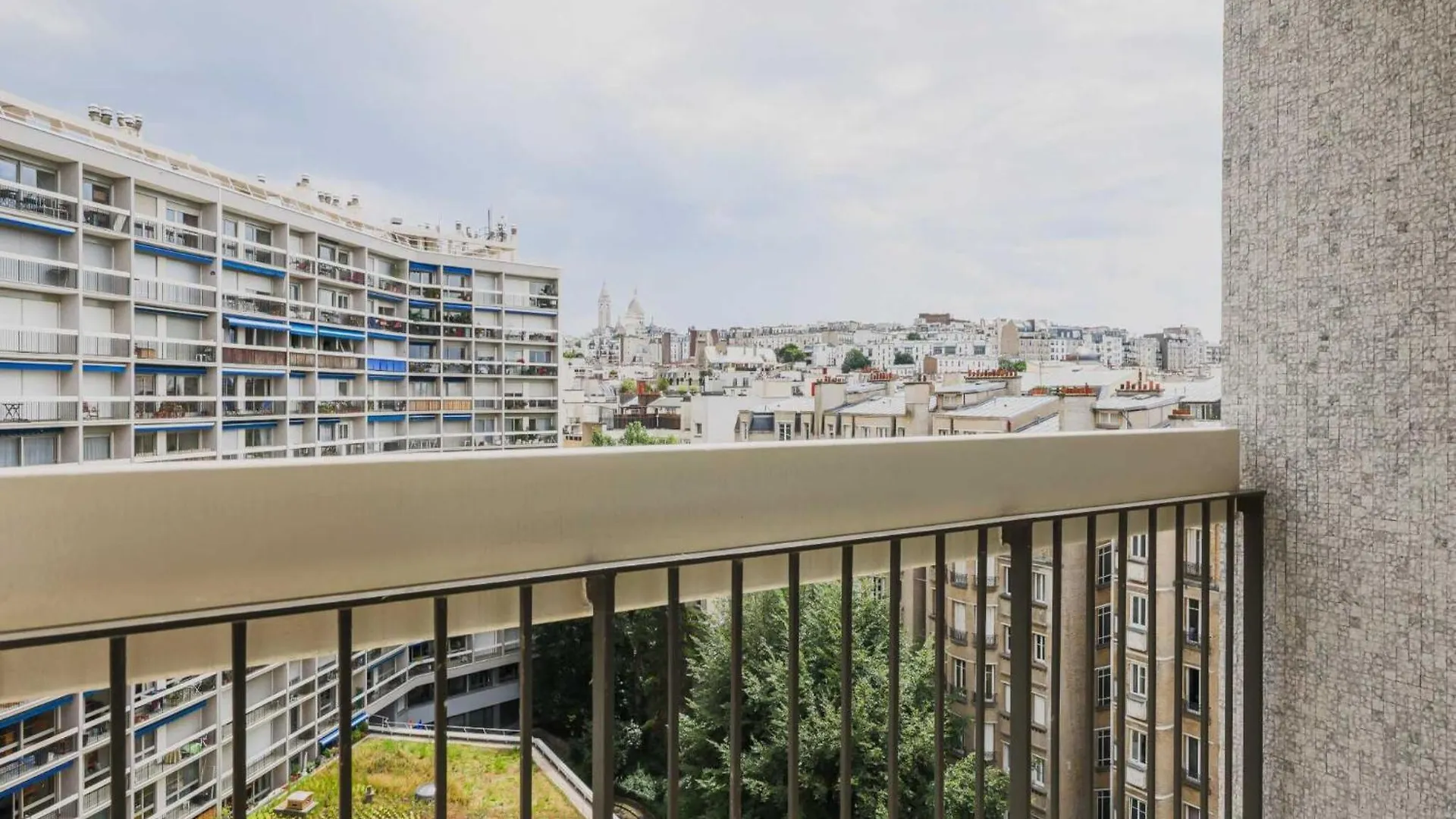Exceptional Apt 2 Balconies - 2Bd 4P - Montmartre Paris